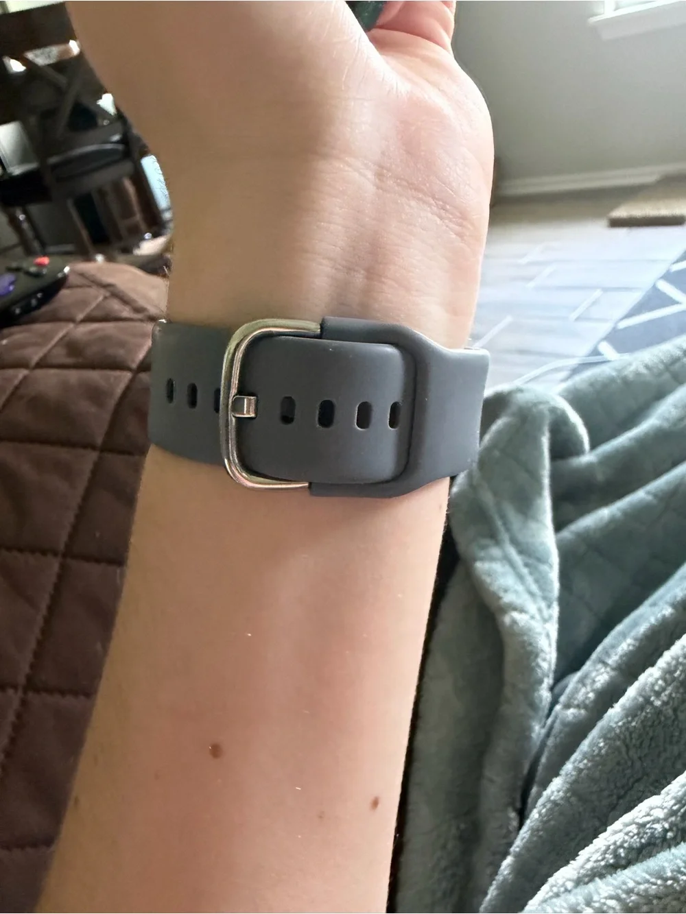 garmin Vivoactive 5 Smartwatch — Black Case with Black Silicone Band